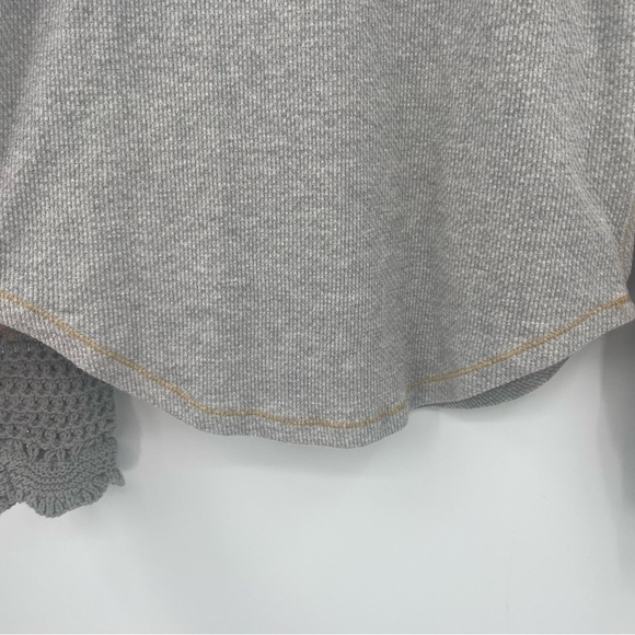 Free People In The Mix Cuff Top Jersey style Gray Large fits Small - Picture 6 of 14